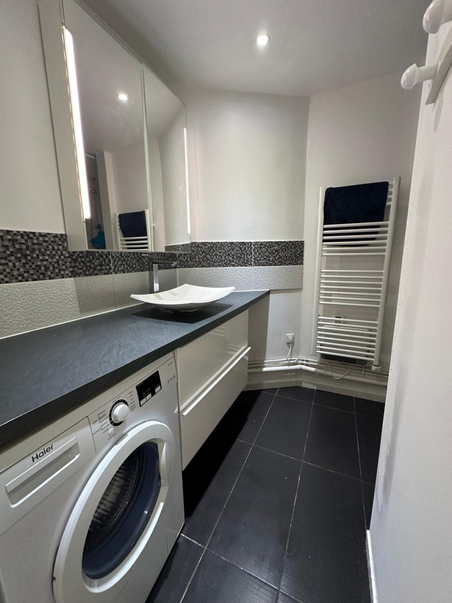 
                                                Location
                                                 Appartement 3P