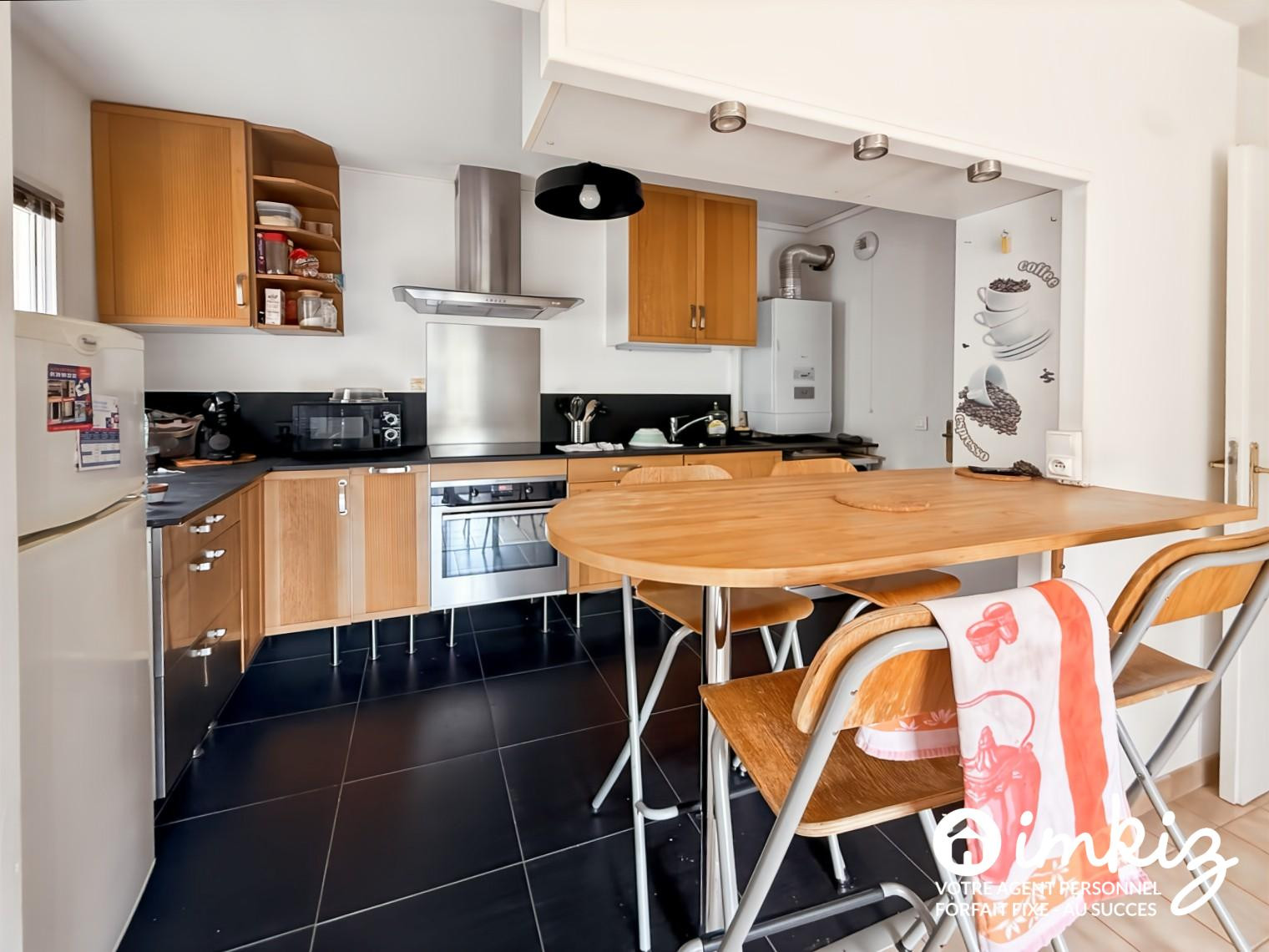 
                                                Vente
                                                 Appartement 3P de 63 m² avec balcon plein sud