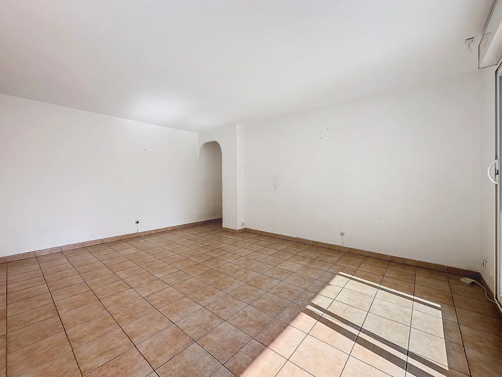 
                                                Vente
                                                 Appartement 3P en Rez-de-Jardin avec garage