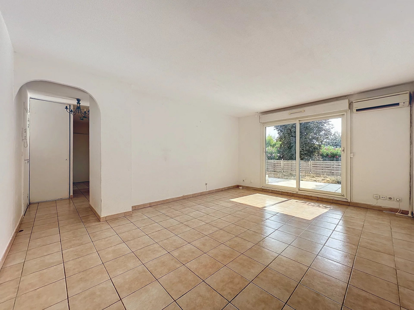 
                                                Vente
                                                 Appartement 3P en Rez-de-Jardin avec garage