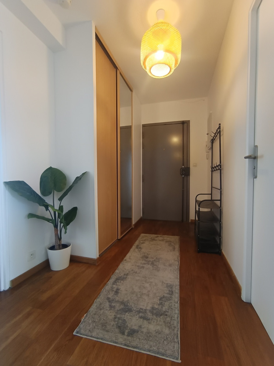 
                                                Colocation
                                                 Appartement 4 chambres avec toit terrasse