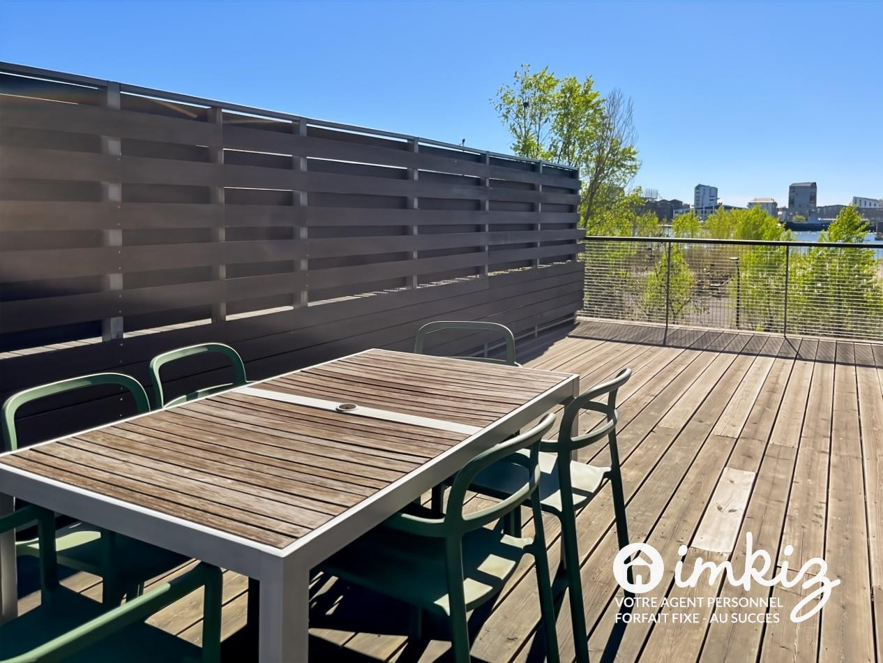 
                                                Vente
                                                 Appartement 4 p.  grande terrasse vue Bassins