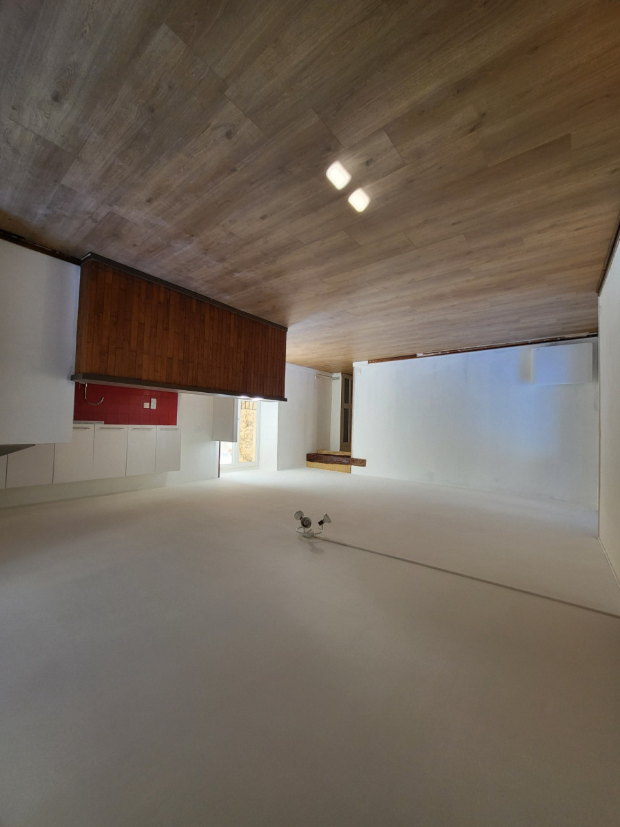 
                                                Location
                                                 Appartement 4 pèces Centre de Sarlat