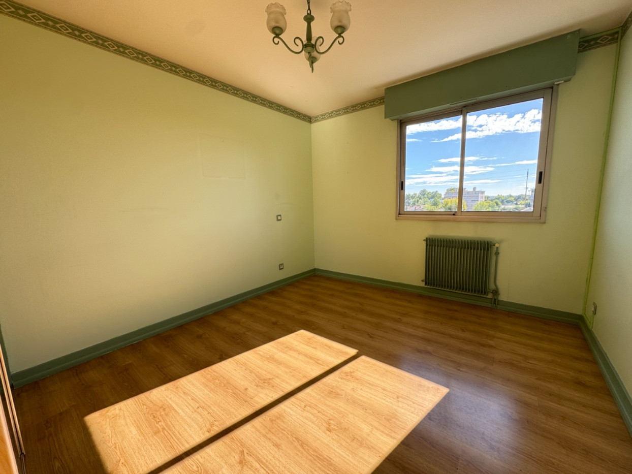 
                                                Vente
                                                 Appartement 4 pièces - 104m2 : Balcon & 2 parkings