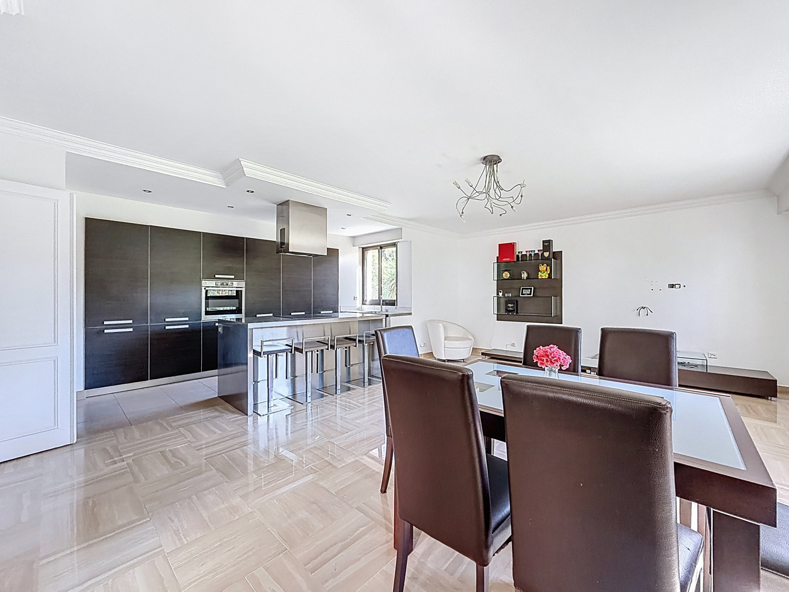 
                                                Vente
                                                 Appartement  - 4 pièces  - 108.0 m²