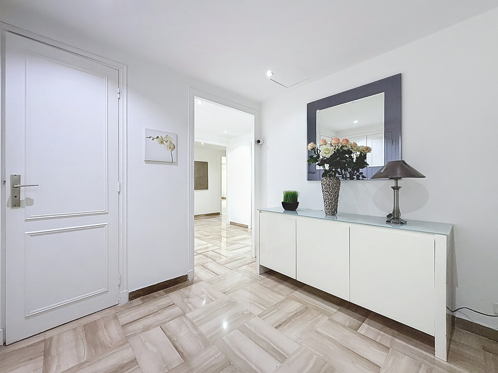 
                                                Vente
                                                 Appartement  - 4 pièces  - 108.0 m²