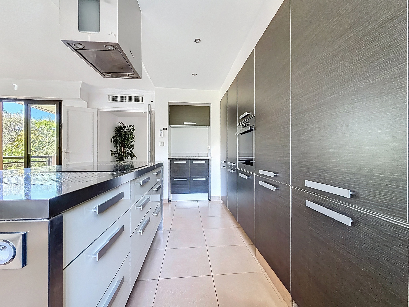 
                                                Vente
                                                 Appartement  - 4 pièces  - 108.0 m²