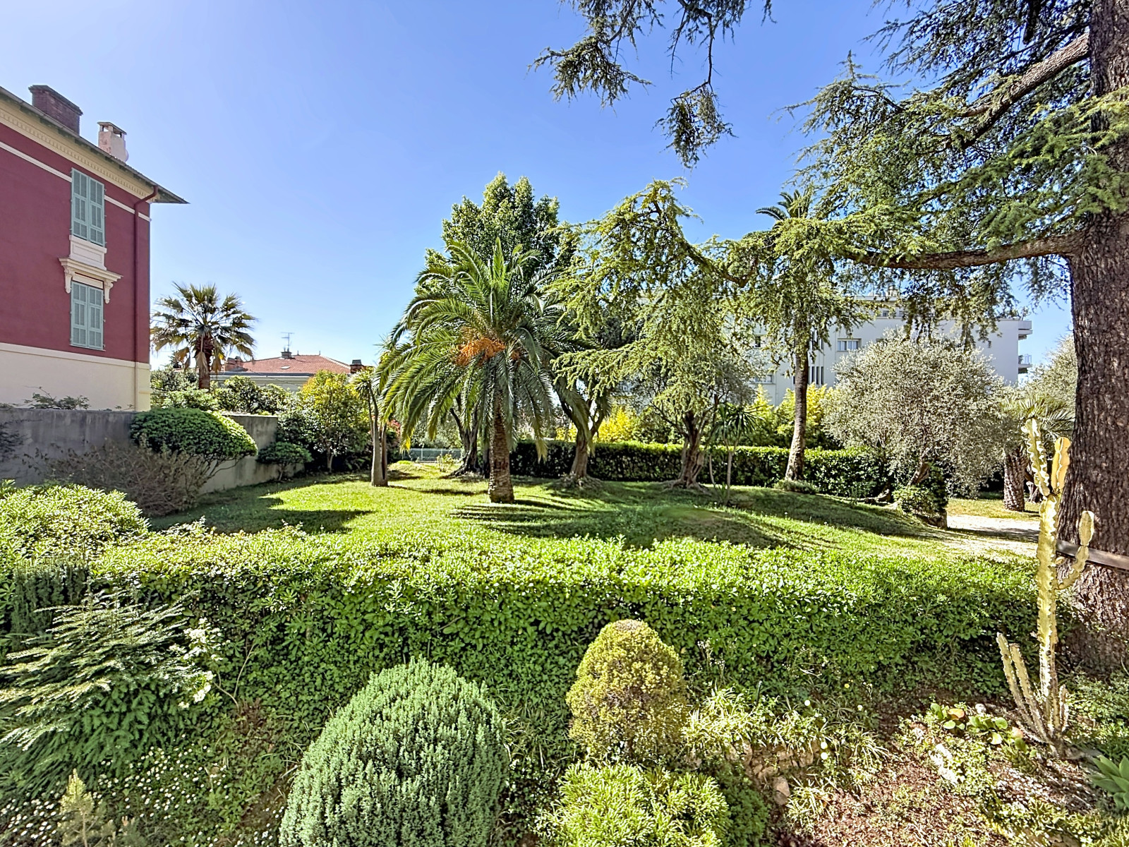 
                                                Vente
                                                 Appartement  - 4 pièces  - 108.0 m²