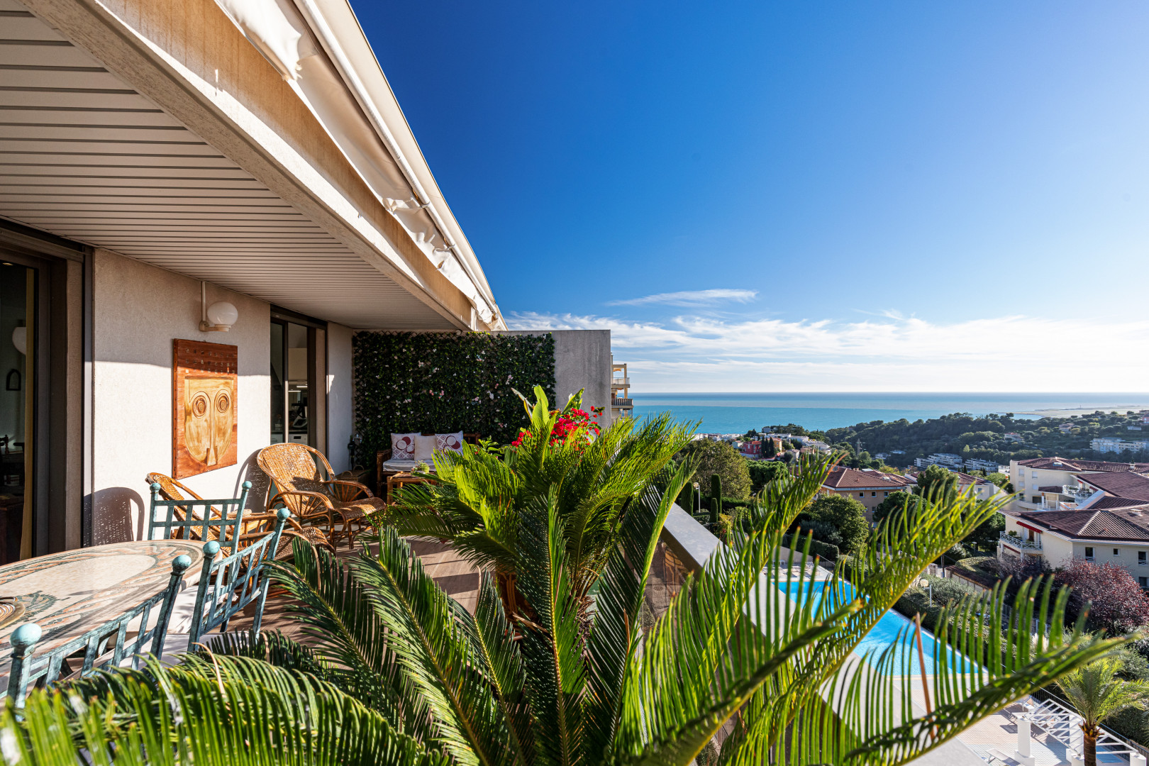 
                                                Vente
                                                 Appartement 4 pièces 110m² - 895 000€ - A vendre