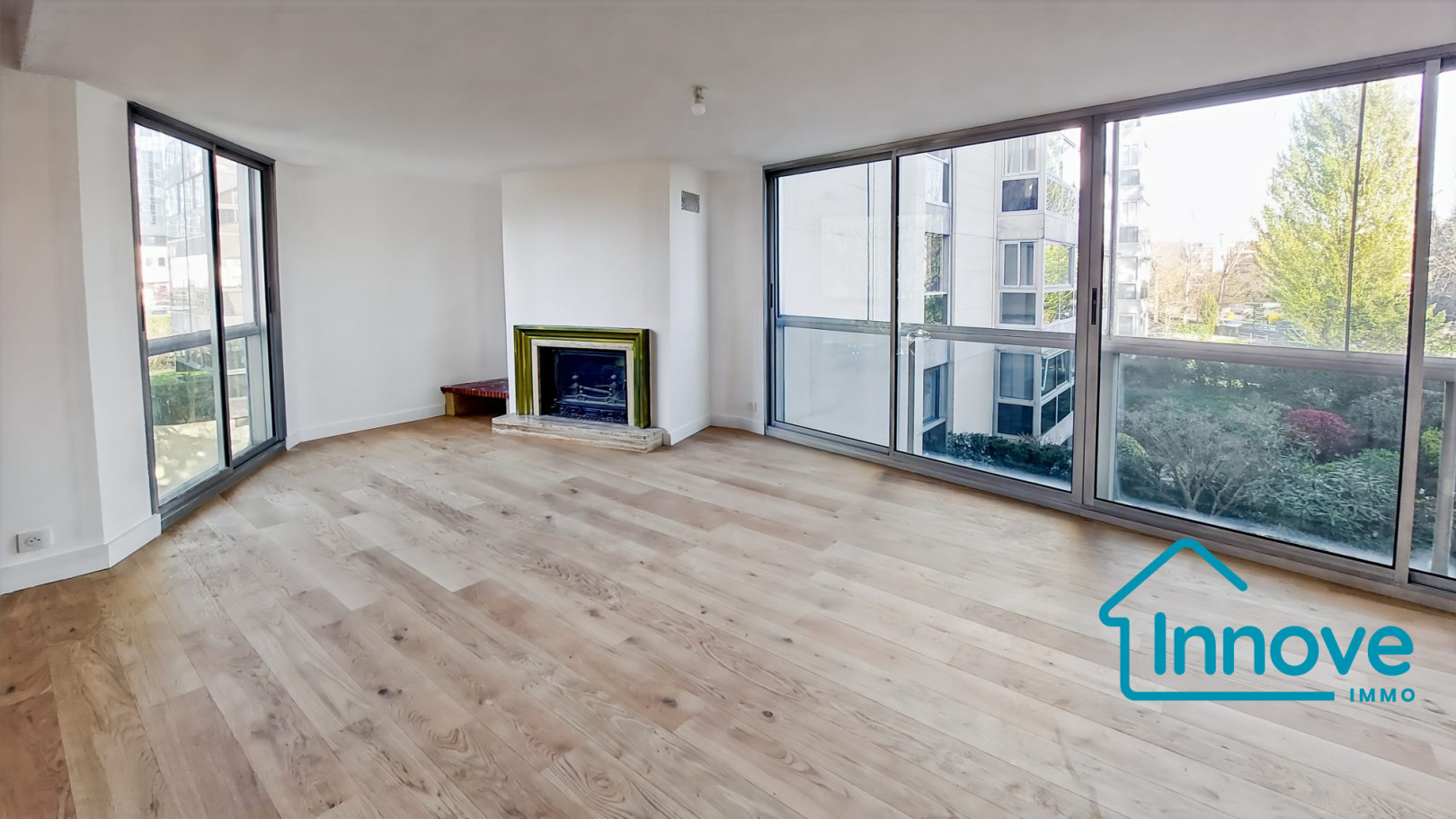 
                                                Vente
                                                 APPARTEMENT 4 PIECES - 128 m² - LE CHESNAY ROCQUENCOURT