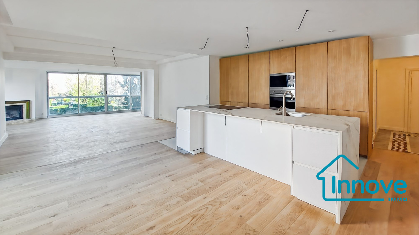 
                                                Vente
                                                 APPARTEMENT 4 PIECES - 128 m² - LE CHESNAY ROCQUENCOURT