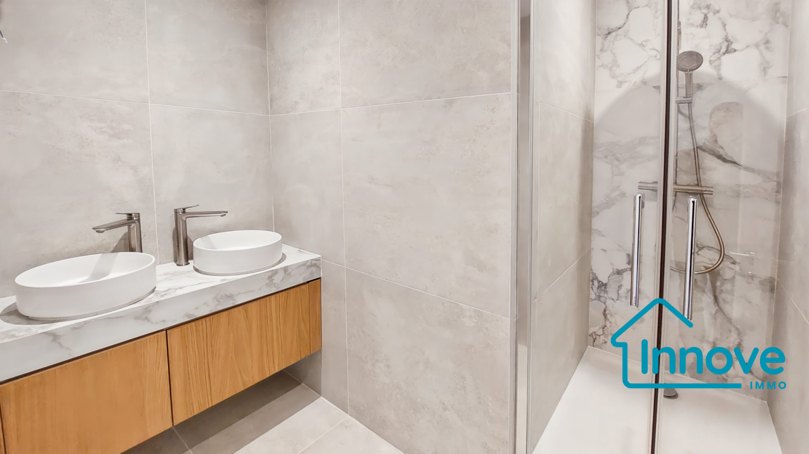 
                                                Vente
                                                 APPARTEMENT 4 PIECES - 128 m² - LE CHESNAY ROCQUENCOURT