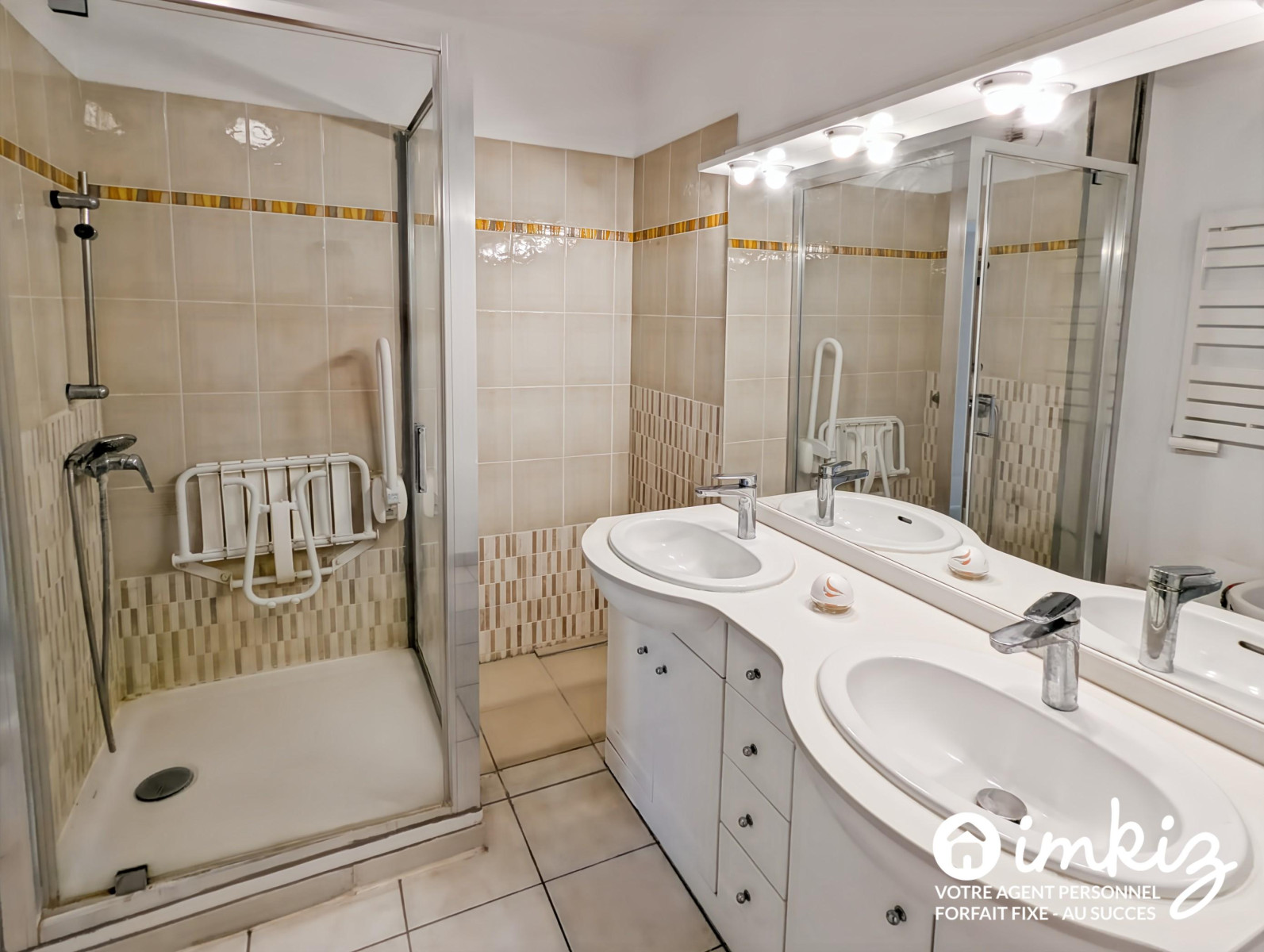 
                                                Vente
                                                 Appartement 4 pièces 2 parkings dont 1PMR couvert