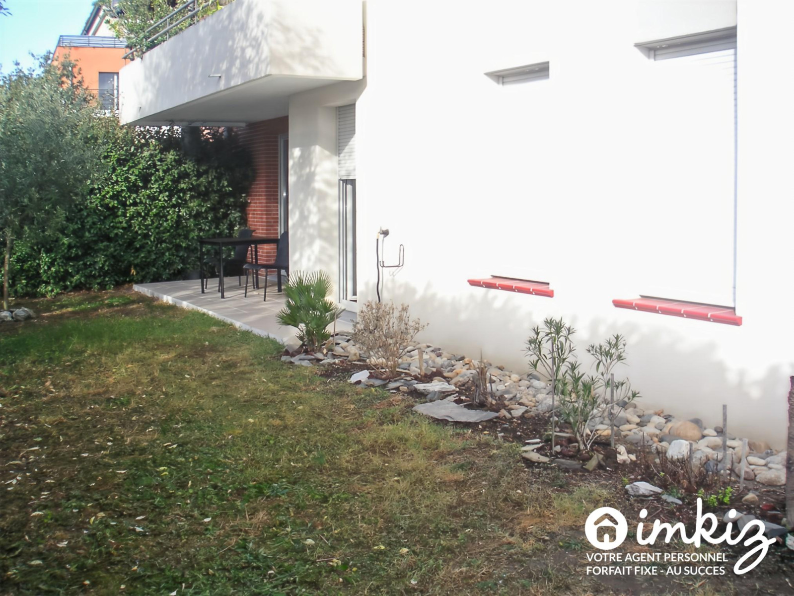
                                                Vente
                                                 Appartement 4 pièces 2 parkings jardin clos