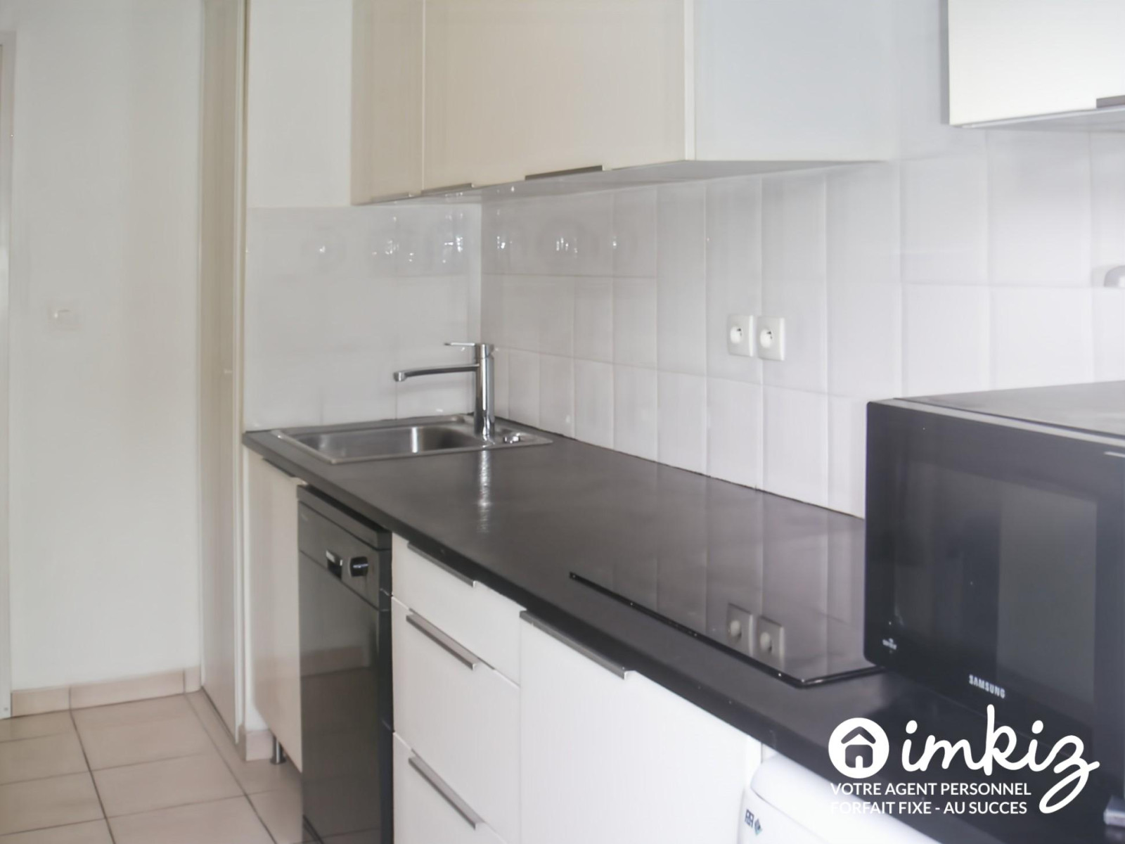 
                                                Vente
                                                 Appartement 4 pièces 2 parkings jardin clos