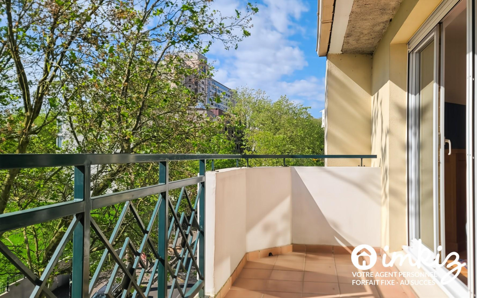 
                                                Vente
                                                 Appartement 4 pièces -  3 chambres - 84 m2