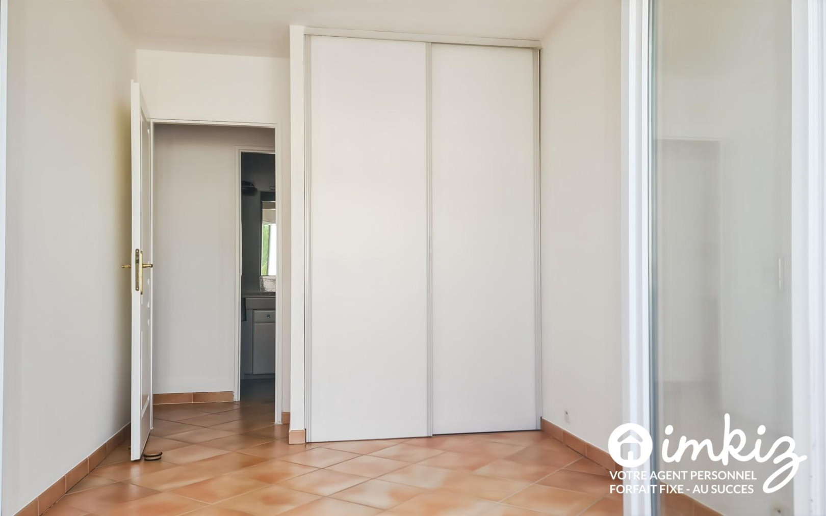
                                                Vente
                                                 Appartement 4 pièces -  3 chambres - 84 m2