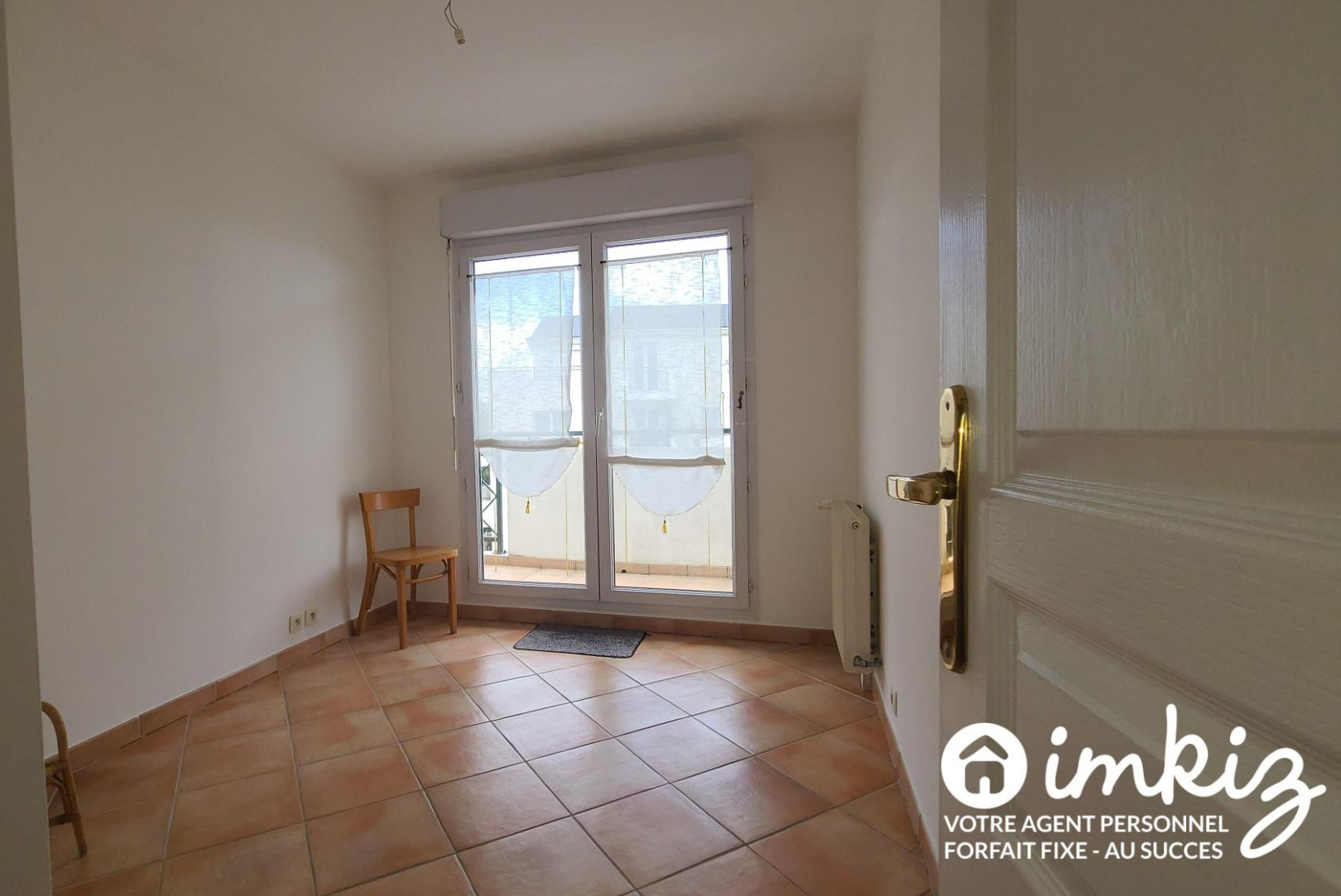 
                                                Vente
                                                 Appartement 4 pièces -  3 chambres - 84 m2