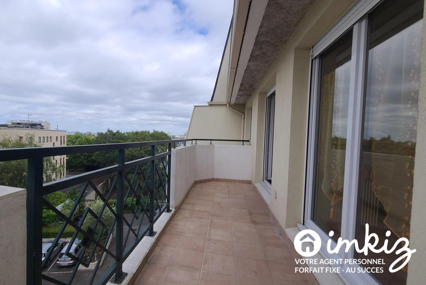 
                                                Vente
                                                 Appartement 4 pièces -  3 chambres - 84 m2
