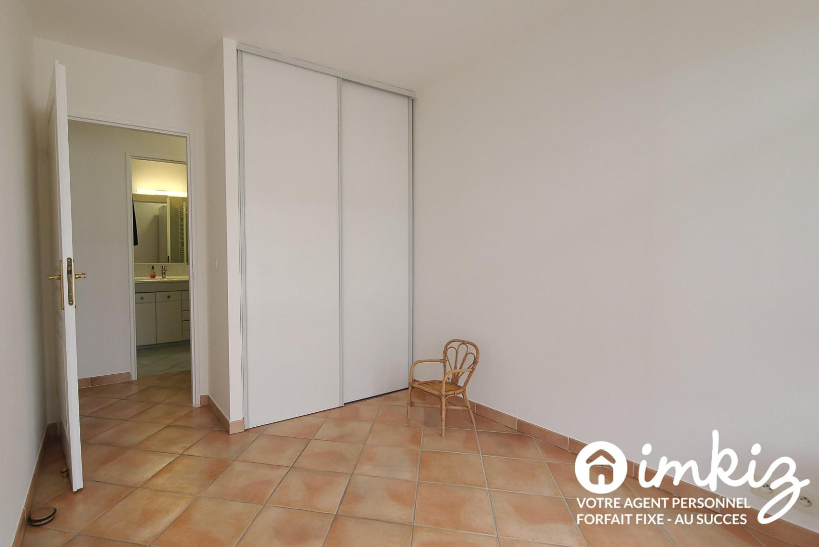 
                                                Vente
                                                 Appartement 4 pièces -  3 chambres - 84 m2