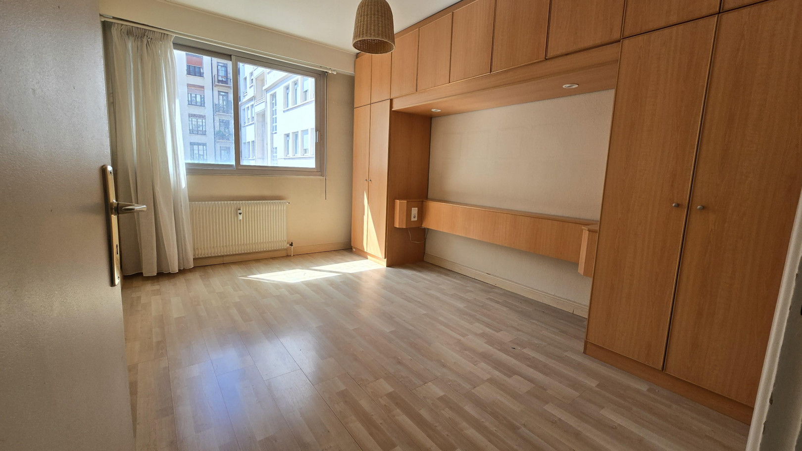 
                                                Vente
                                                 Appartement 4 pièces