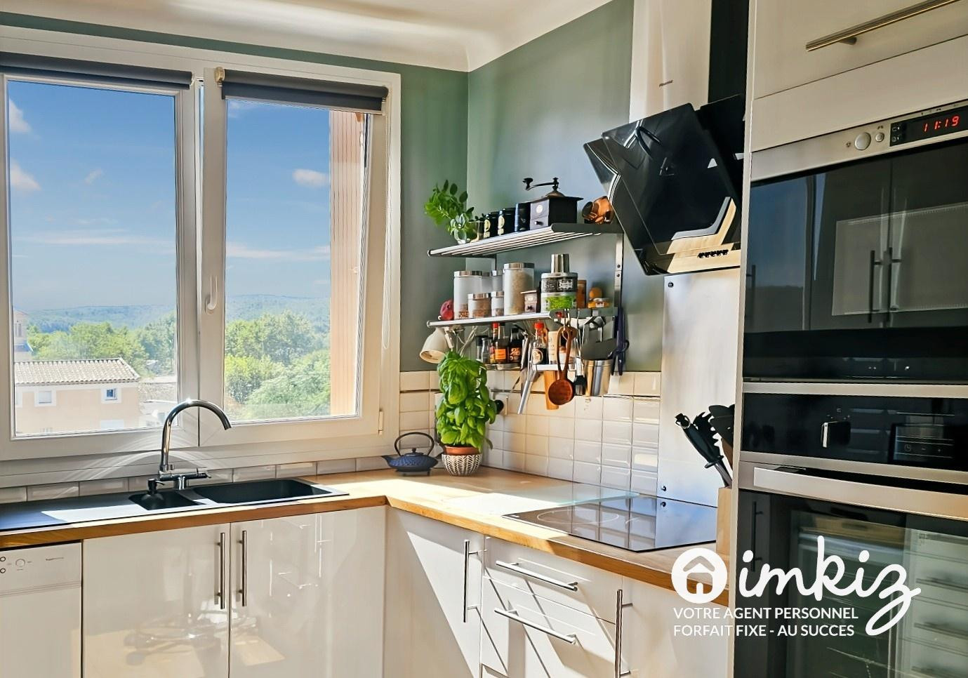 
                                                Vente
                                                 Appartement 4 pièces