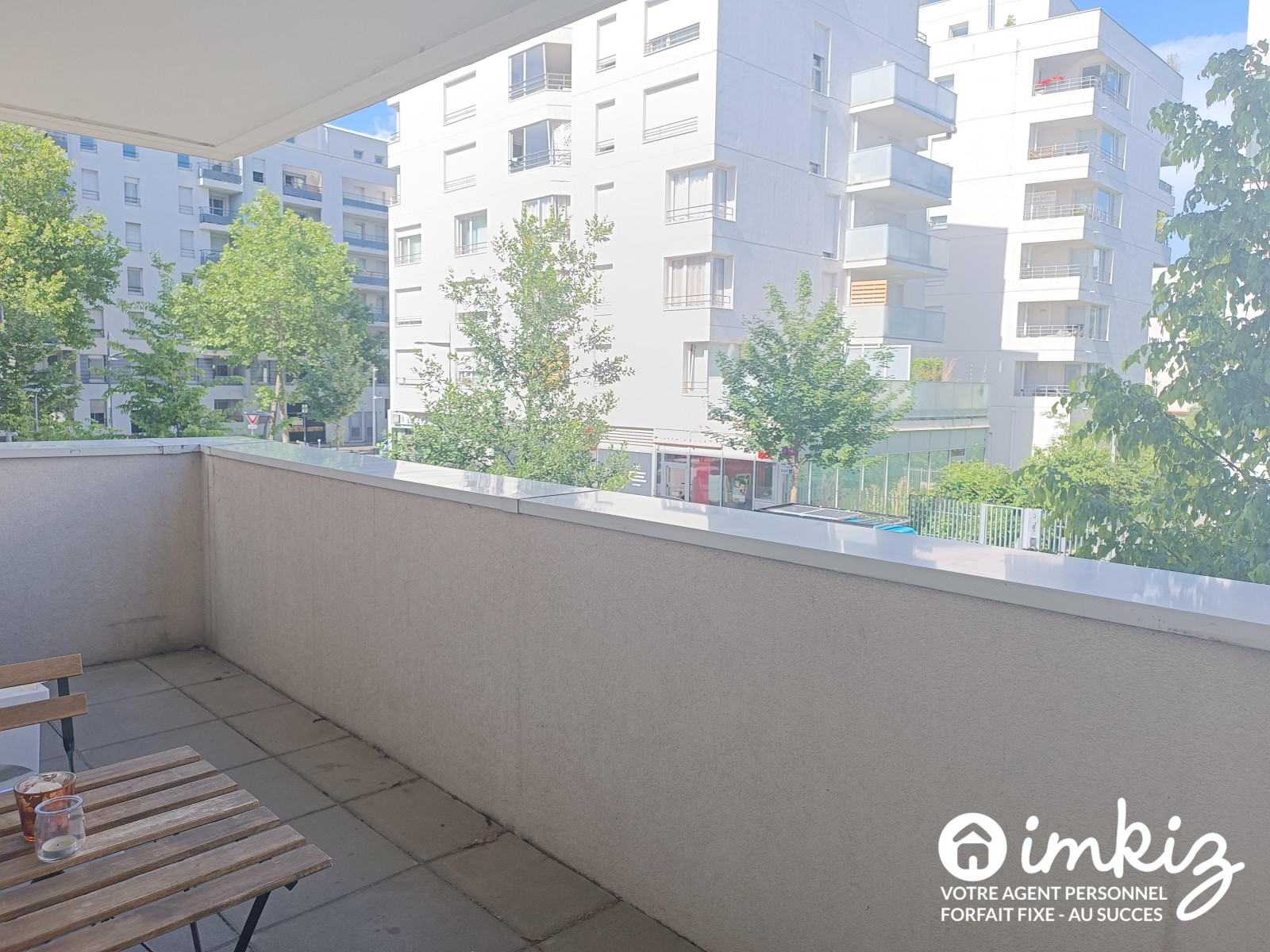 
                                                Vente
                                                 Appartement 4 pièces