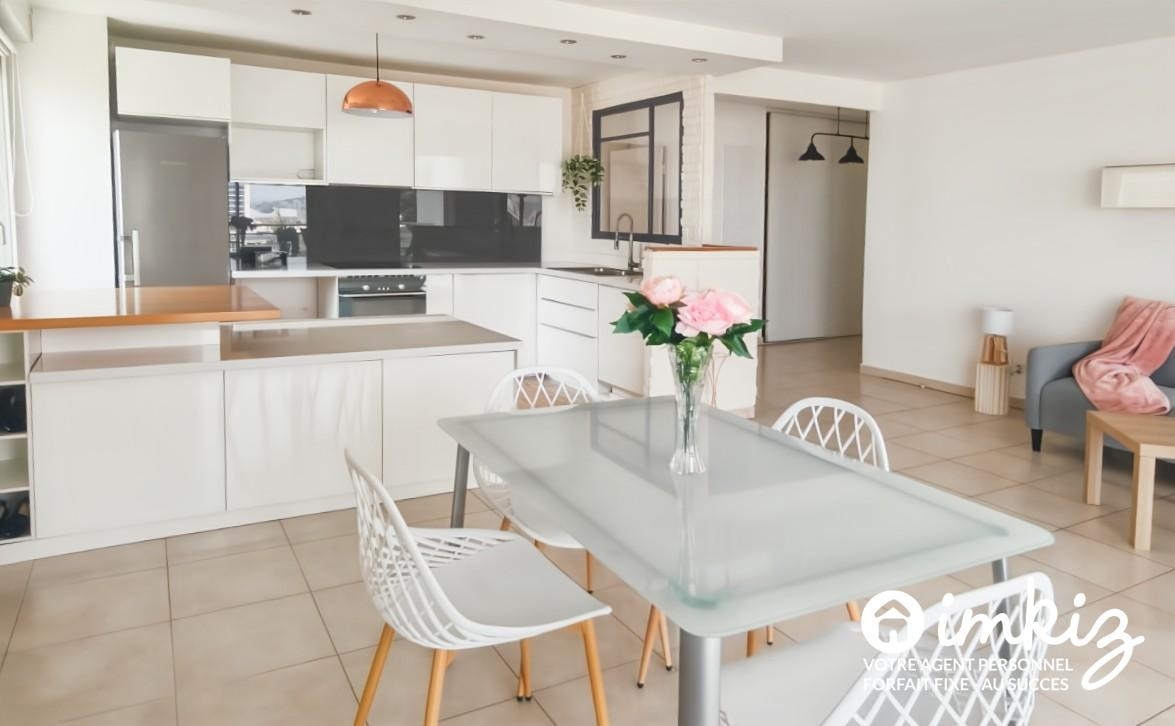 
                                                Vente
                                                 Appartement 4 pièces