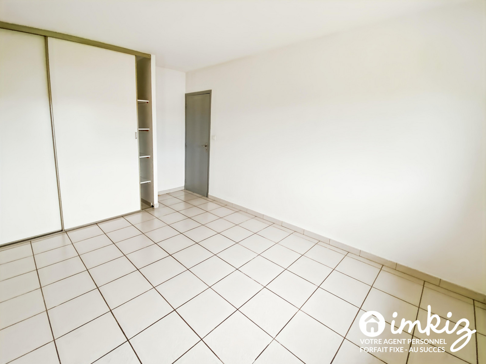 
                                                Vente
                                                 Appartement 4 pièces