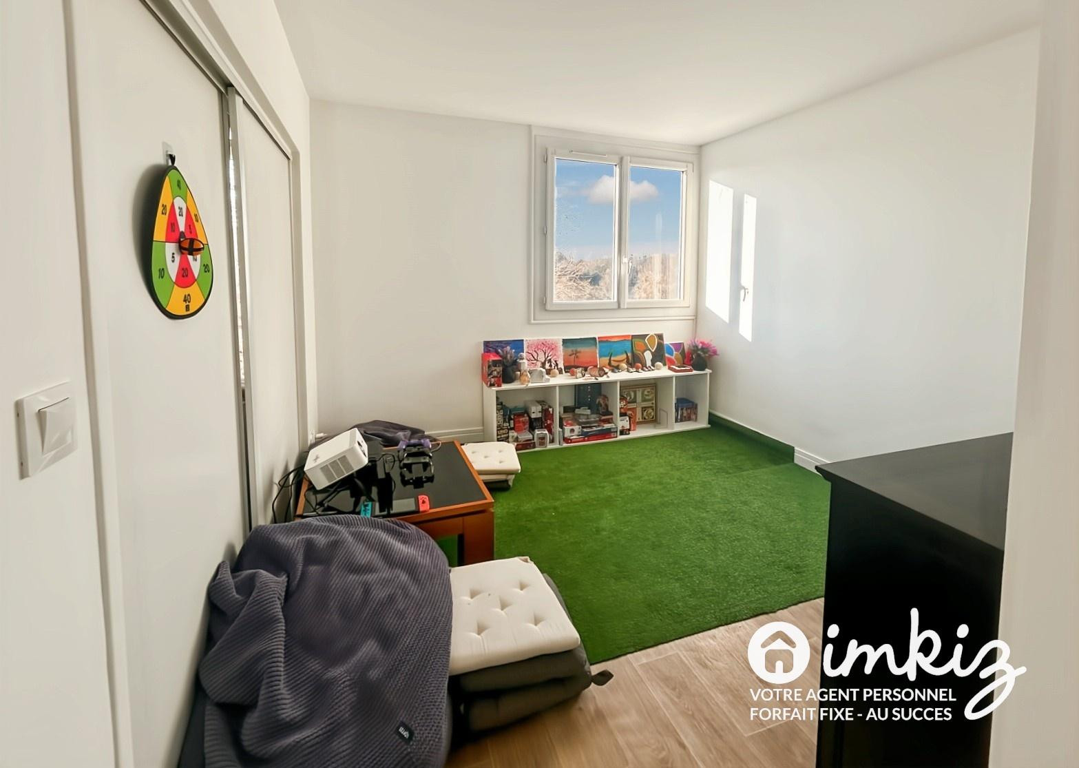 
                                                Vente
                                                 Appartement 4 pièces