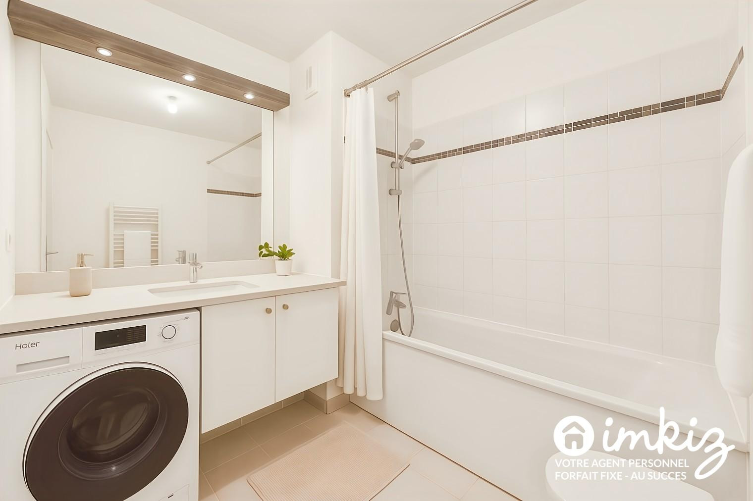 
                                                Vente
                                                 Appartement 4 pièces