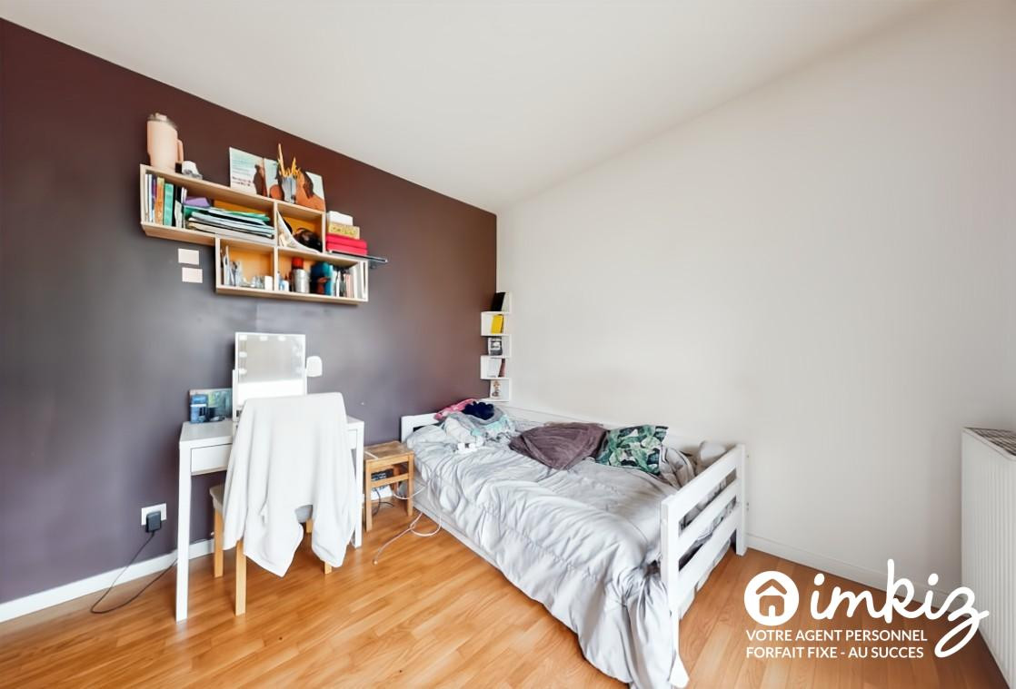 
                                                Vente
                                                 Appartement 4 pièces