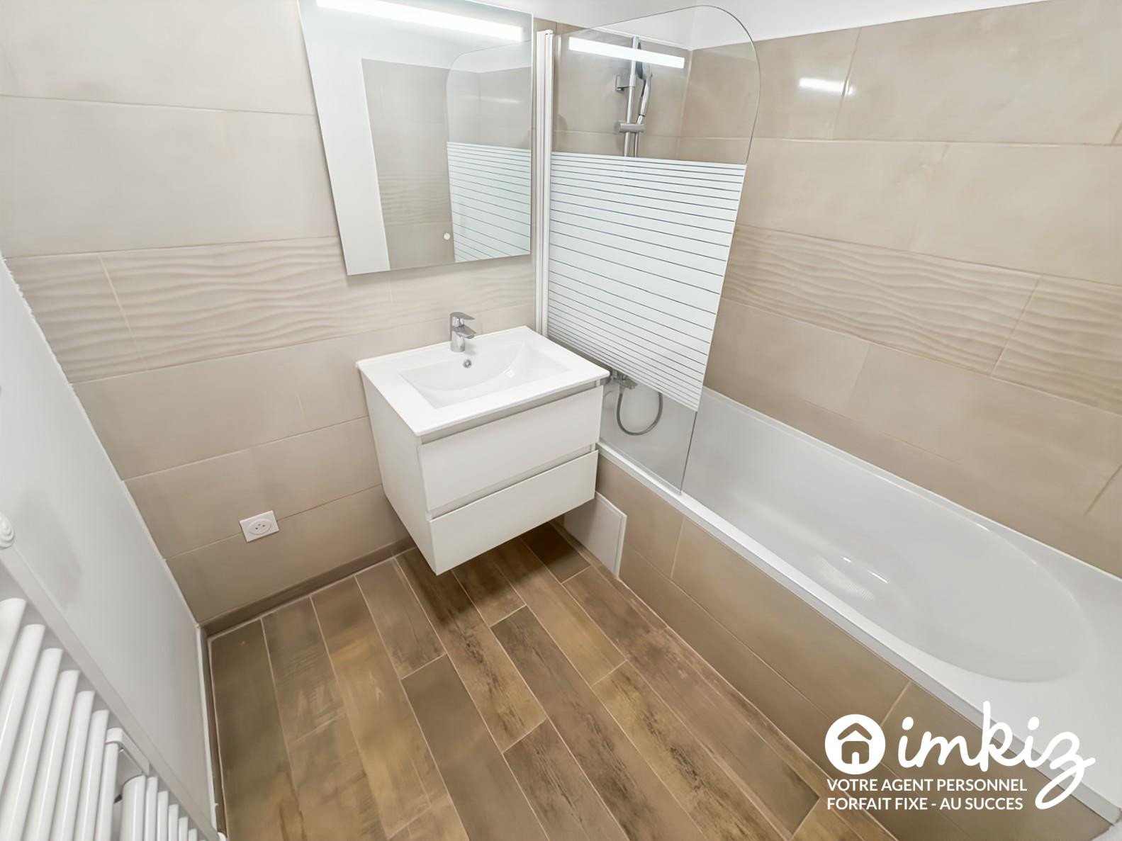 
                                                Vente
                                                 Appartement 4 pièces