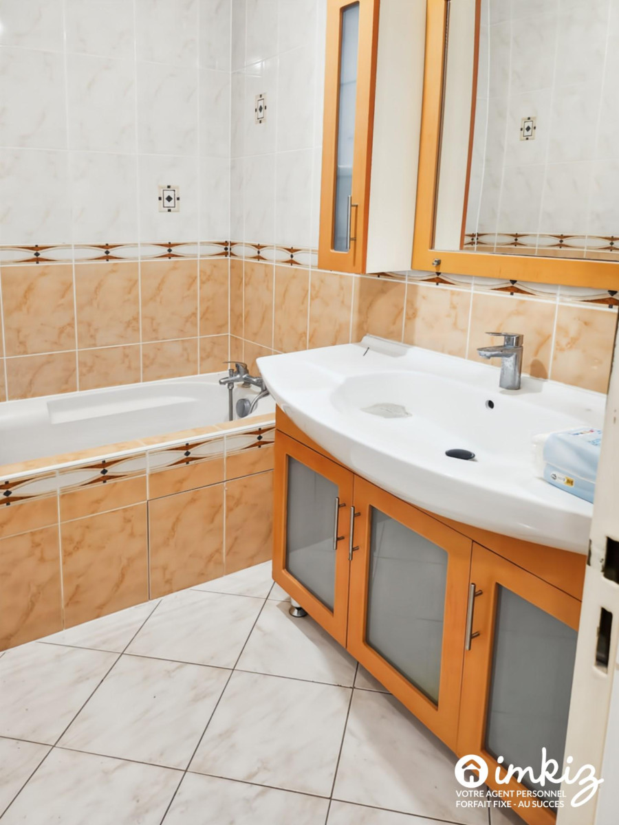 
                                                Vente
                                                 Appartement 4 pièces