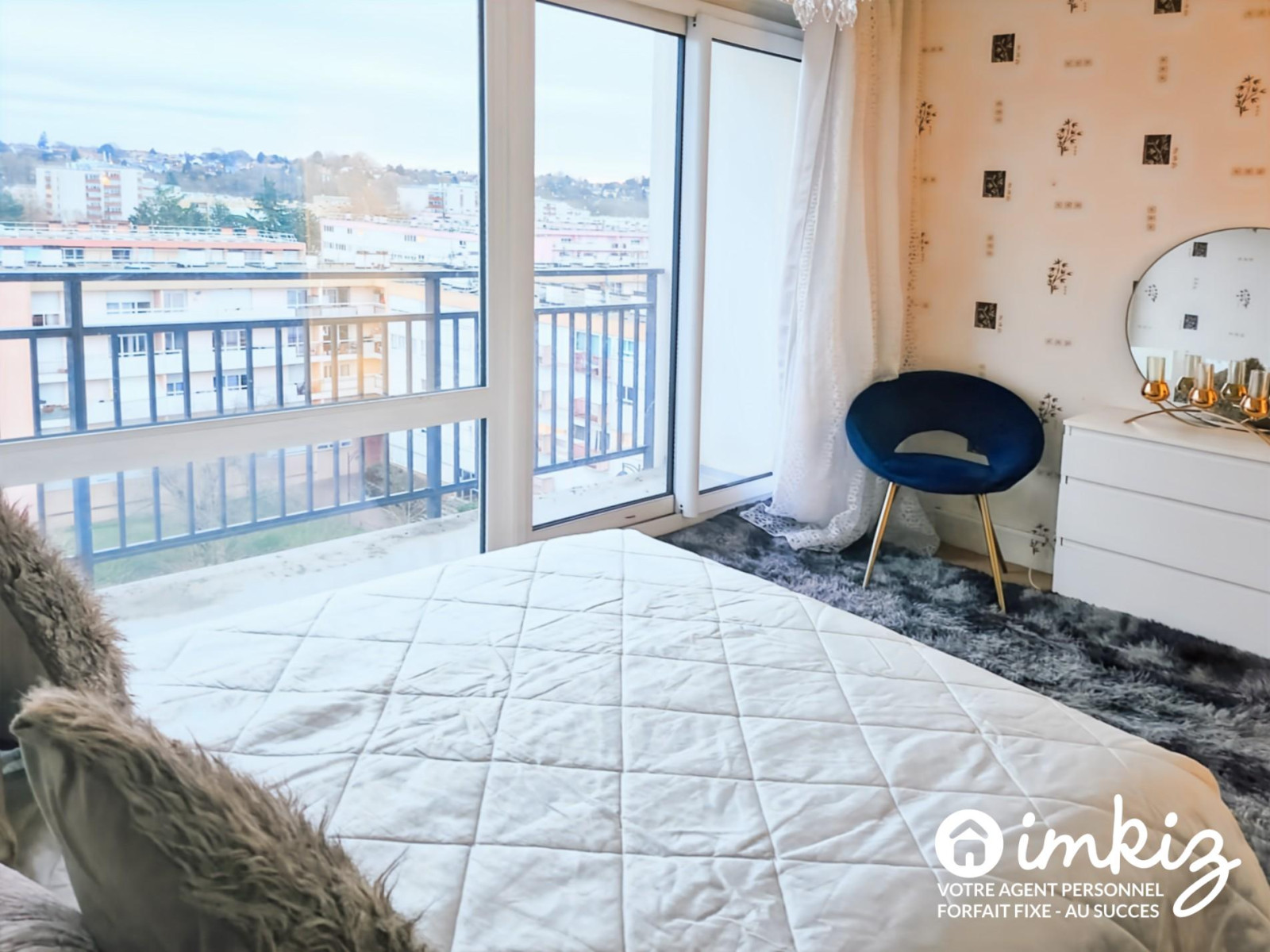 
                                                Vente
                                                 Appartement 4 pièces