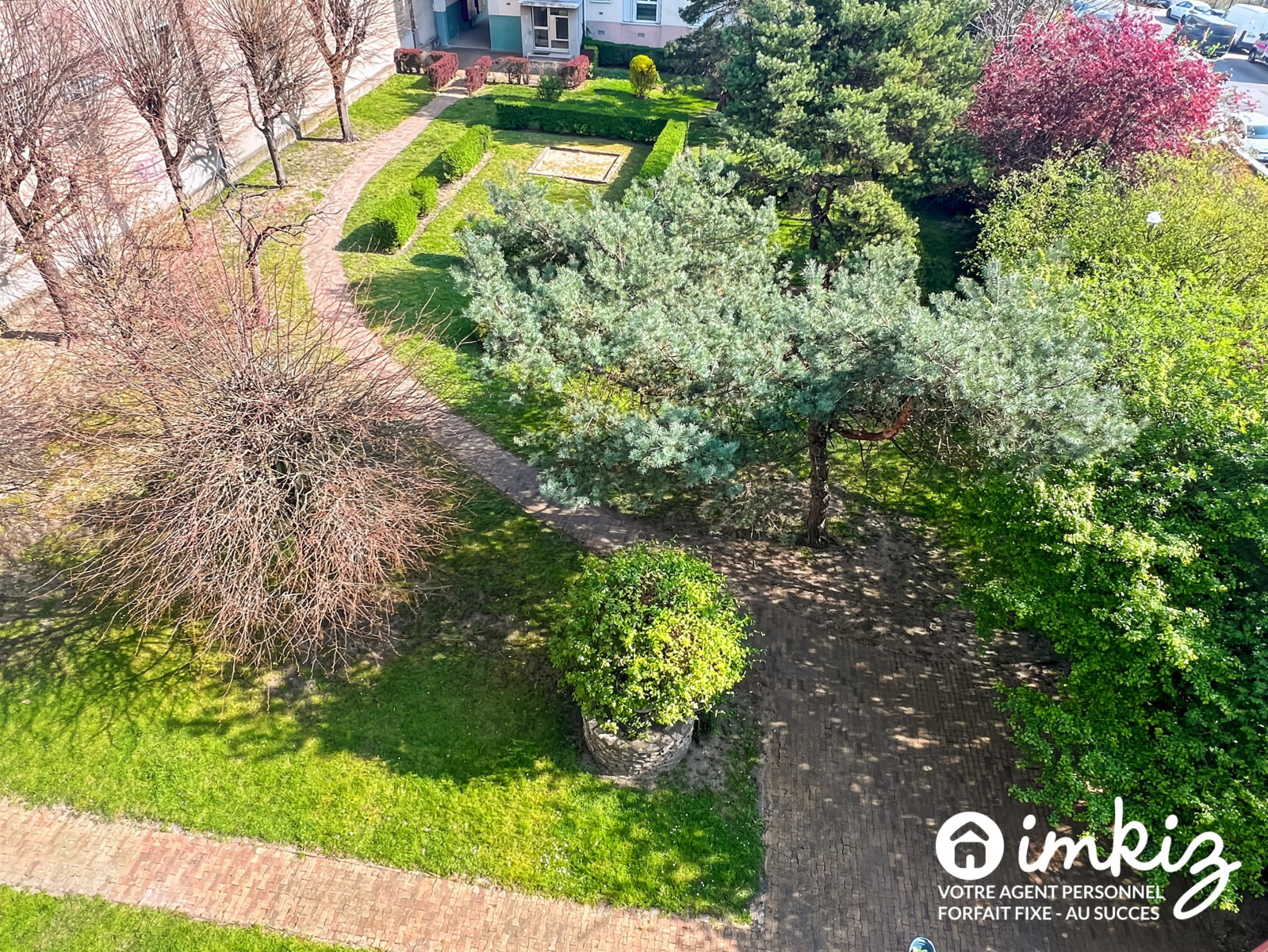 
                                                Vente
                                                 Appartement 4 pièces