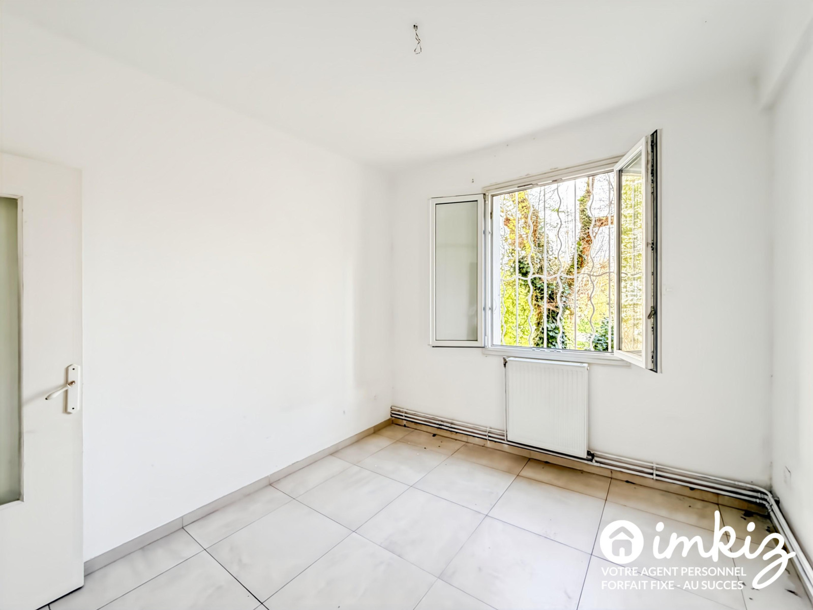 
                                                Vente
                                                 Appartement 4 pièces