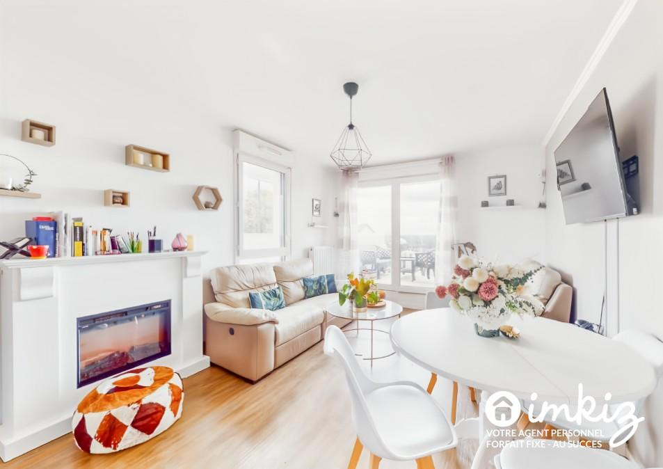 
                                                Vente
                                                 Appartement 4 pièces