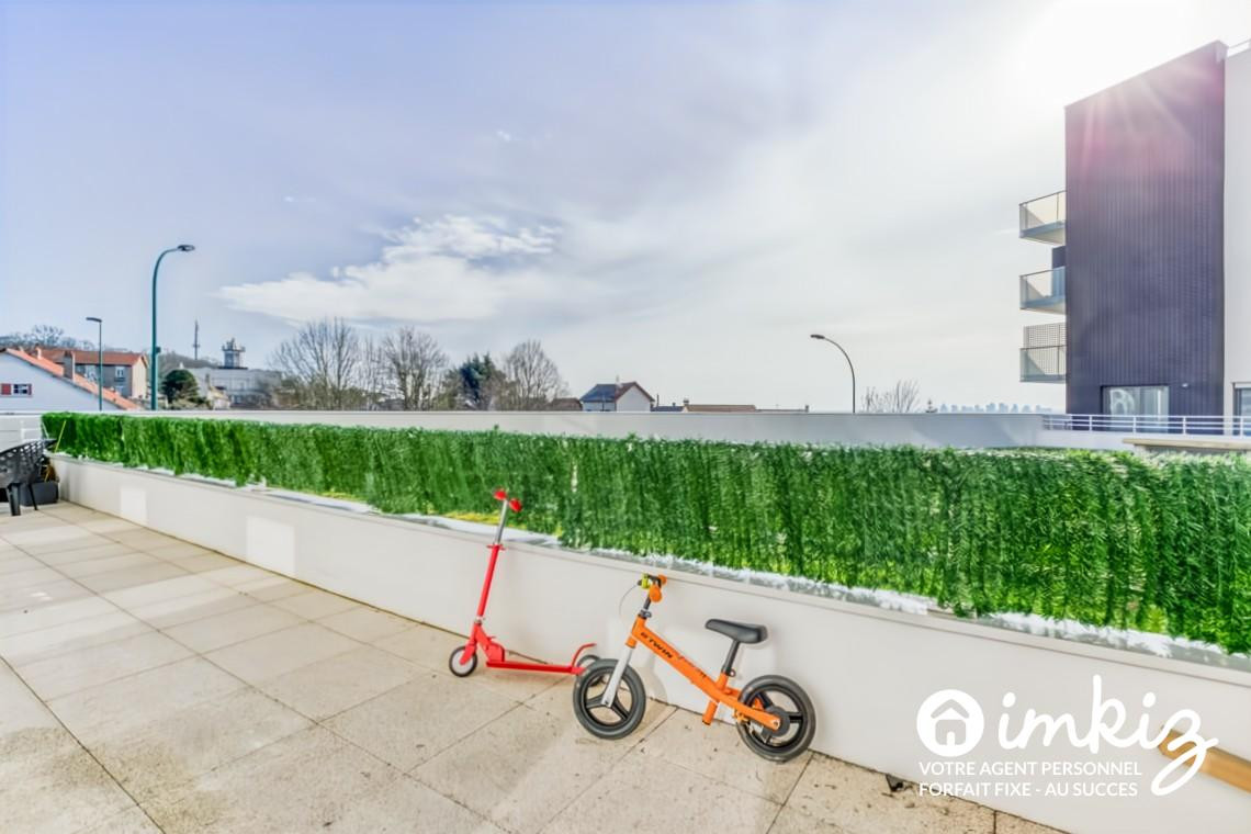 
                                                Vente
                                                 Appartement 4 pièces