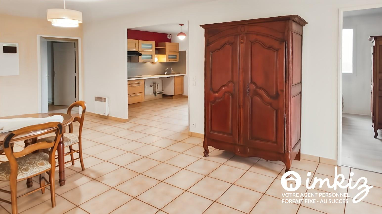 
                                                Vente
                                                 Appartement 4 pièces