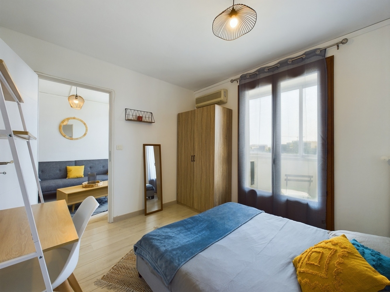 
                                                Location
                                                 Appartement 4 pièces