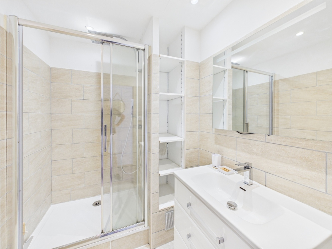 
                                                Colocation
                                                 Appartement 4 pièces