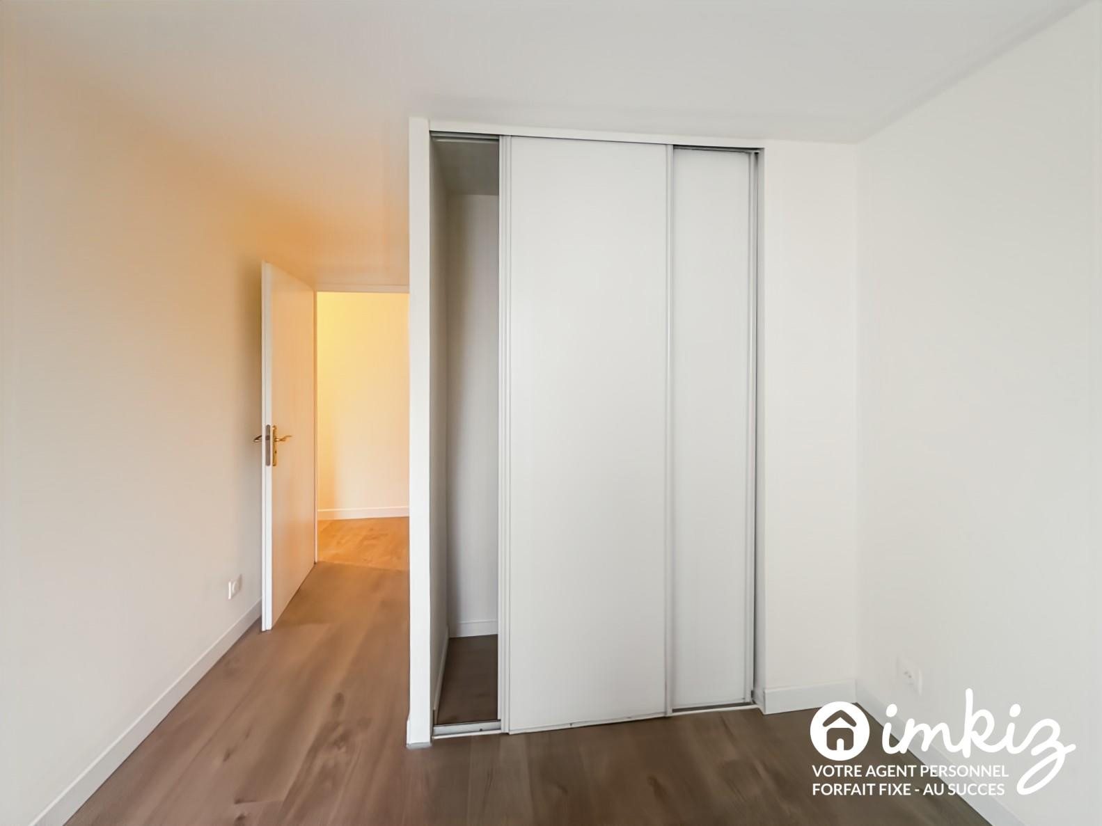 
                                                Vente
                                                 Appartement 4 pièces