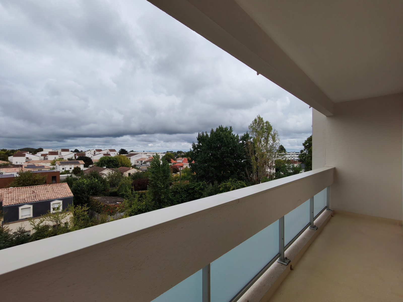 
                                                Vente
                                                 Appartement 4 pièces