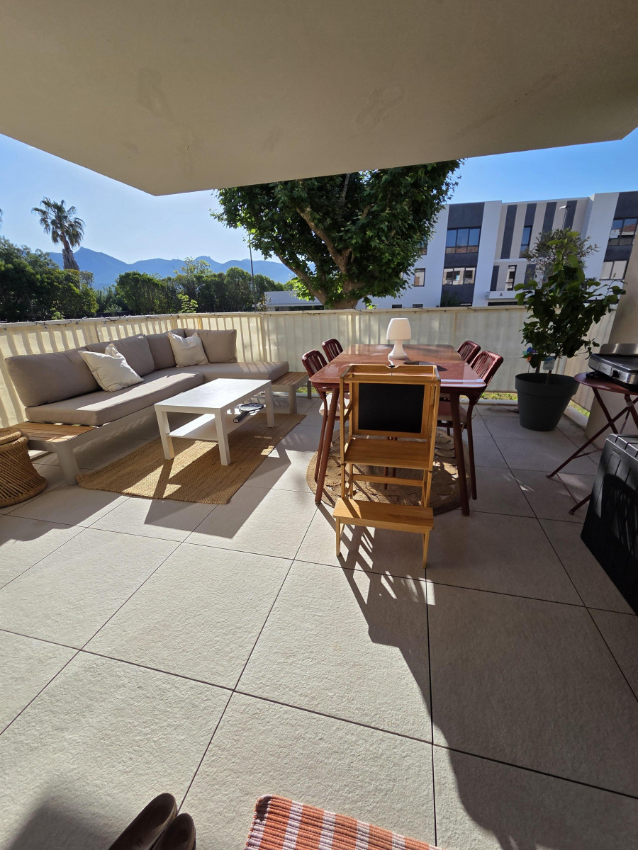 
                                                Vente
                                                 Appartement 4 pièces