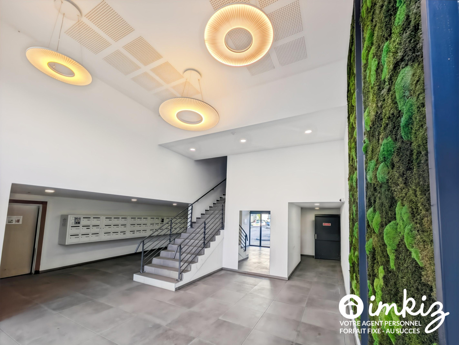 
                                                Vente
                                                 Appartement 4 pièces