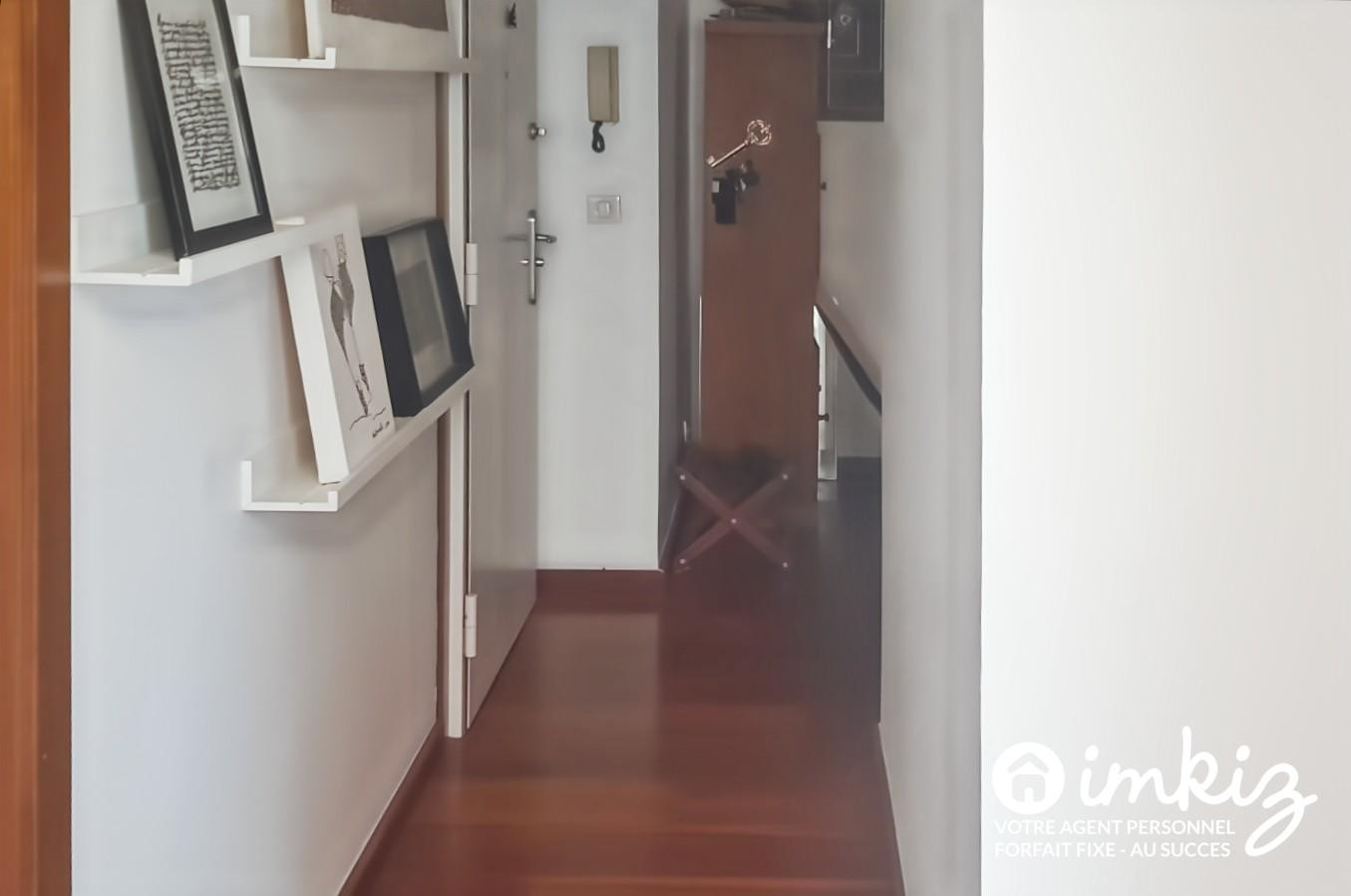 
                                                Vente
                                                 Appartement 4 pièces
