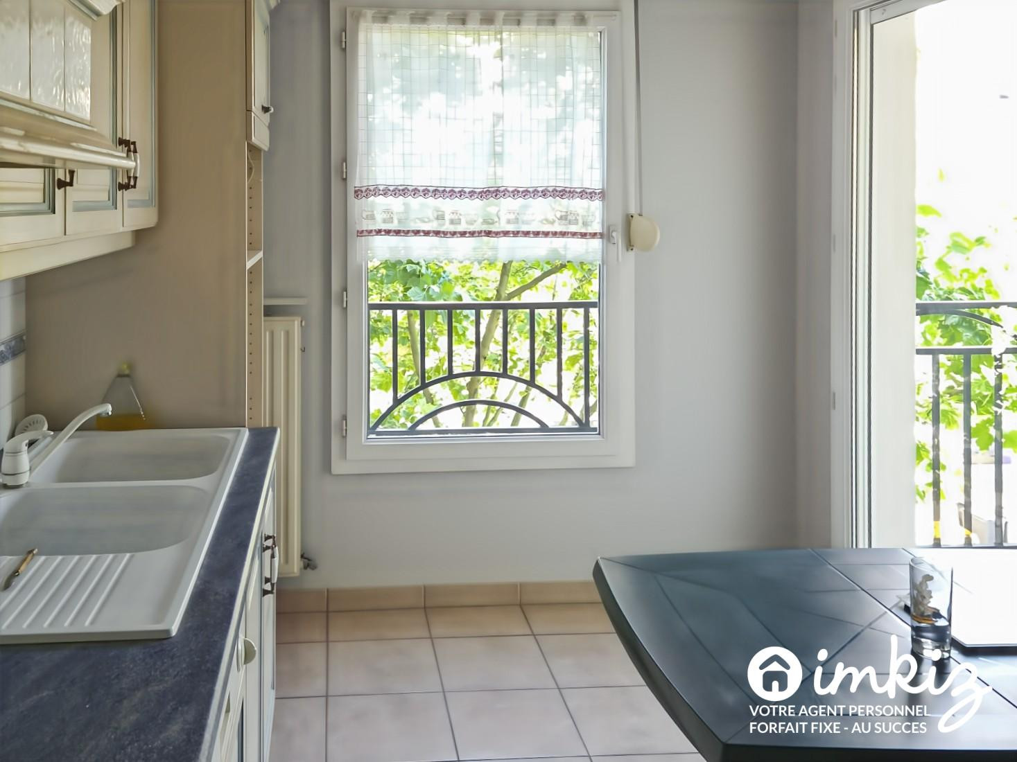 
                                                Vente
                                                 Appartement 4 pièces
