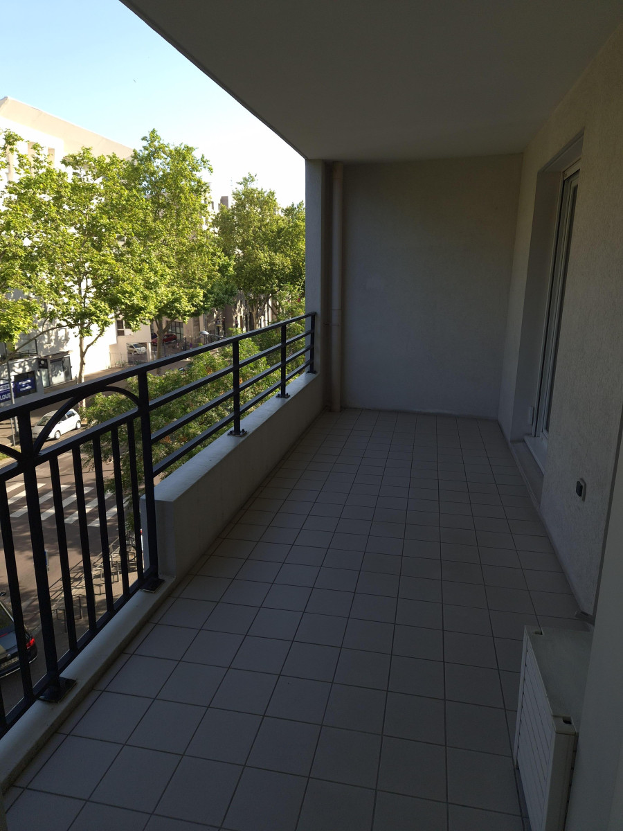 
                                                Vente
                                                 Appartement 4 pièces