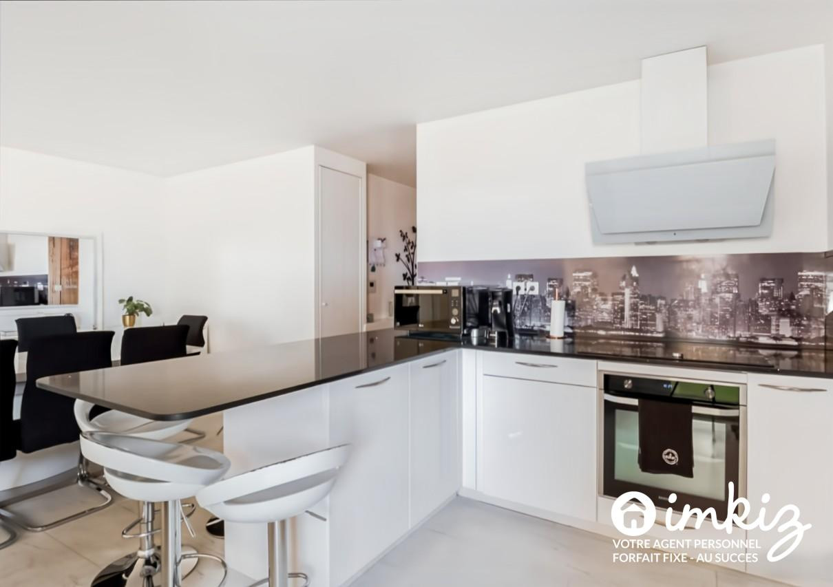 
                                                Vente
                                                 Appartement 4 pièces